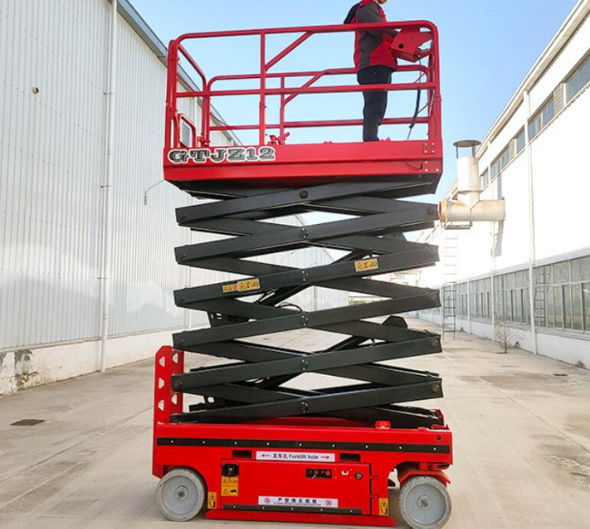 农安自行走移动式升降机